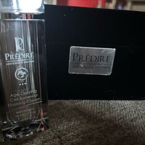 Prédiré Paris Age-Defying Cell Renewal Finishing Cream - Silver